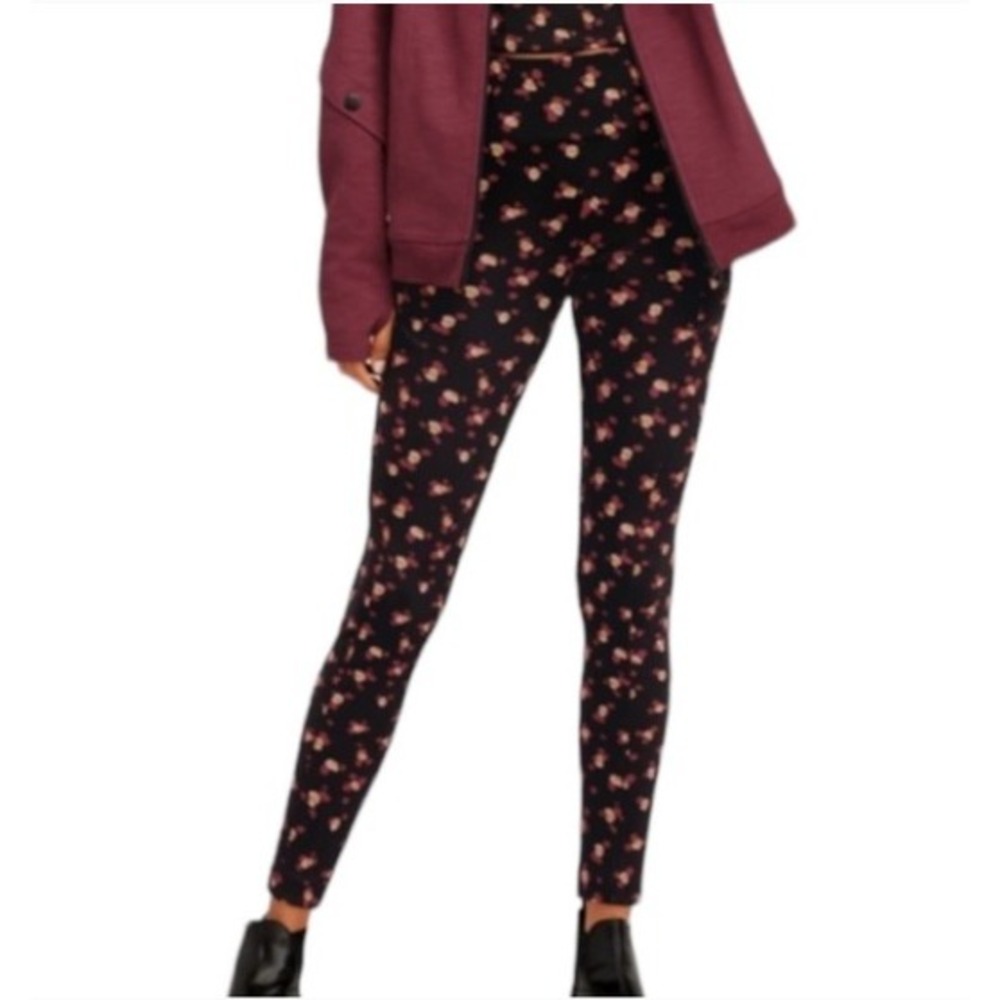 CAbi Medium Printed Lean Legging Flower Burst Ponte Ankle Pants